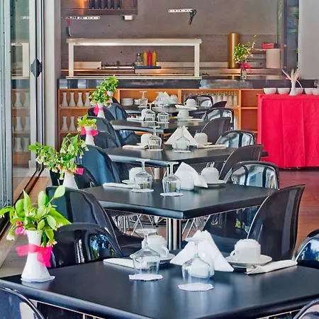 Oktober Downtown Boutique Ξενοδοχείο
